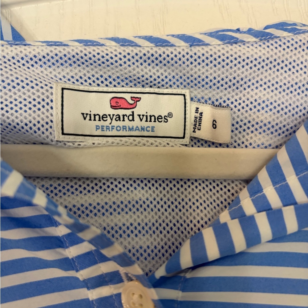Vineyard Vines Blue & White Striped Performance Cover Up size 6 - Picture 3 of 3